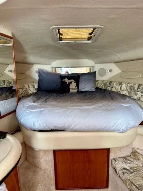 Slide: The Image of Sea Ray 340 Sundancer 1999 - 20