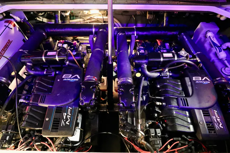 Slide: The Image of Sea Ray 340 Sundancer 1999 - 27