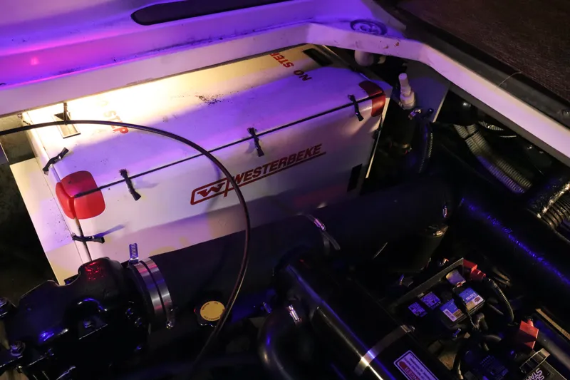 Slide: The Image of Sea Ray 340 Sundancer 1999 - 29