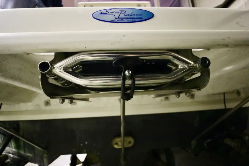 Slide: The Image of Sea Ray 340 Sundancer 1999 - 30