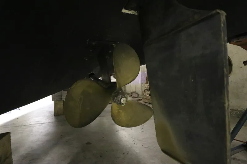 Slide: The Image of Sea Ray 340 Sundancer 1999 - 34