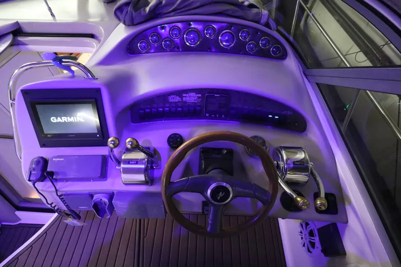 Slide: The Image of Sea Ray 340 Sundancer 1999 - 9