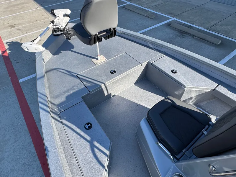 Slide: The Image of Xpress H20B Bay 2026 - 17