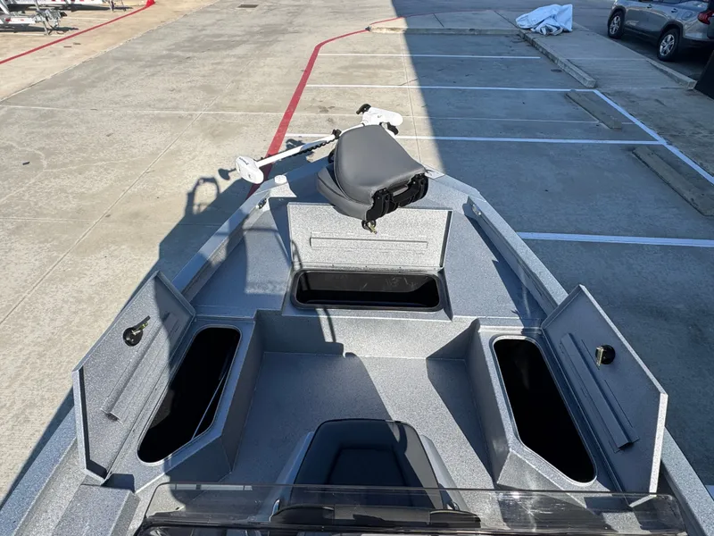 Slide: The Image of Xpress H20B Bay 2026 - 24