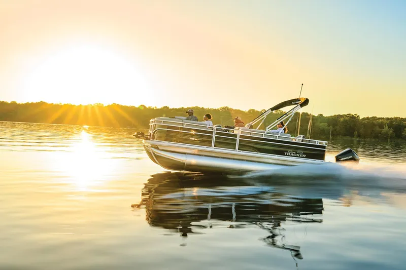 Slide: The Image of Sun Tracker SportFish 22 XP3 2026 - 9