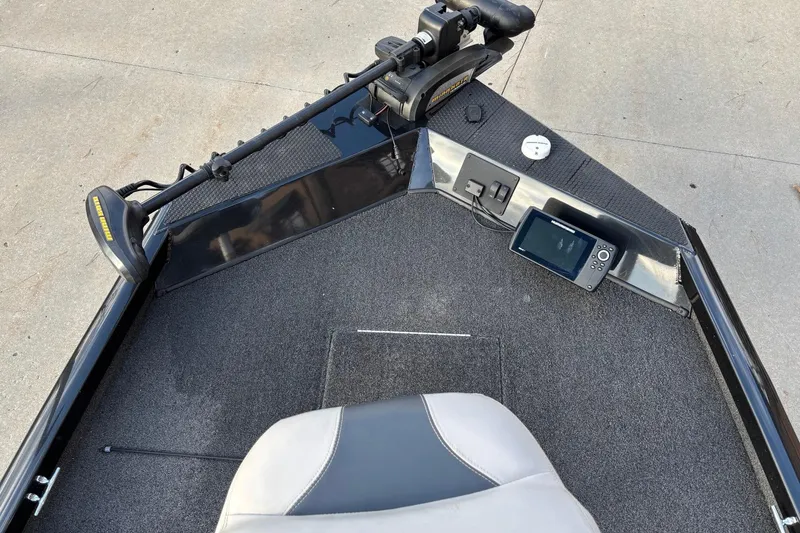 Slide: The Image of 2017 Ranger RT178C boat deck with trolling motor and fish finder. - 11