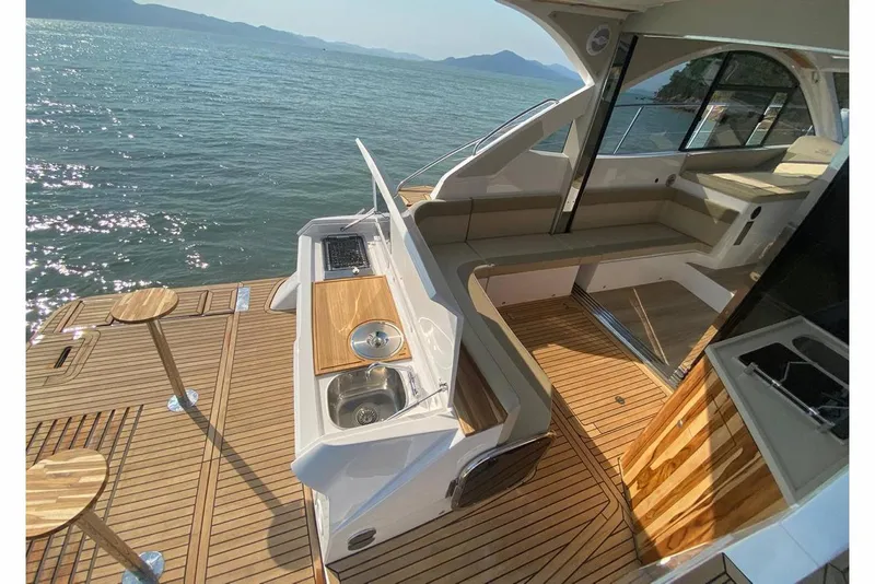 Slide: The Image of Manufacturer Provided Image - 6