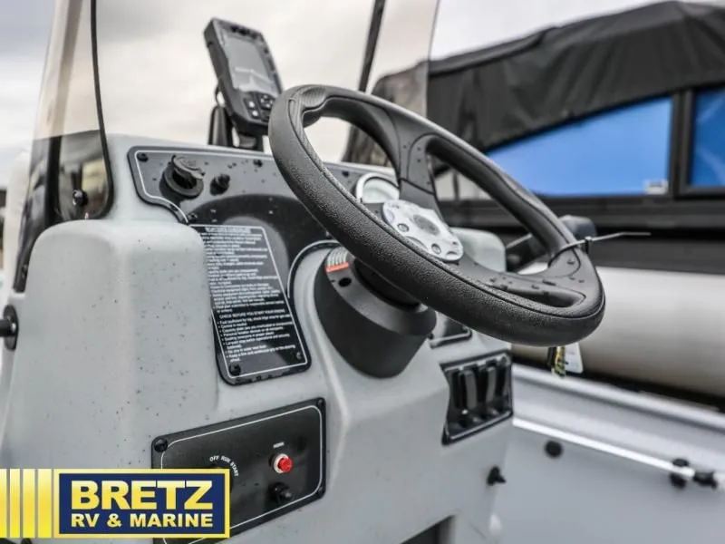 Slide: The Image of Tracker CLASSIC CC 2026 - 13