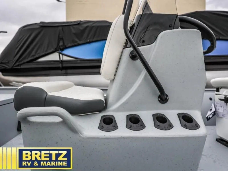 Slide: The Image of Tracker CLASSIC CC 2026 - 16