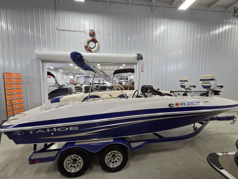 The Image of Tahoe 215 Xi 2010 - 1