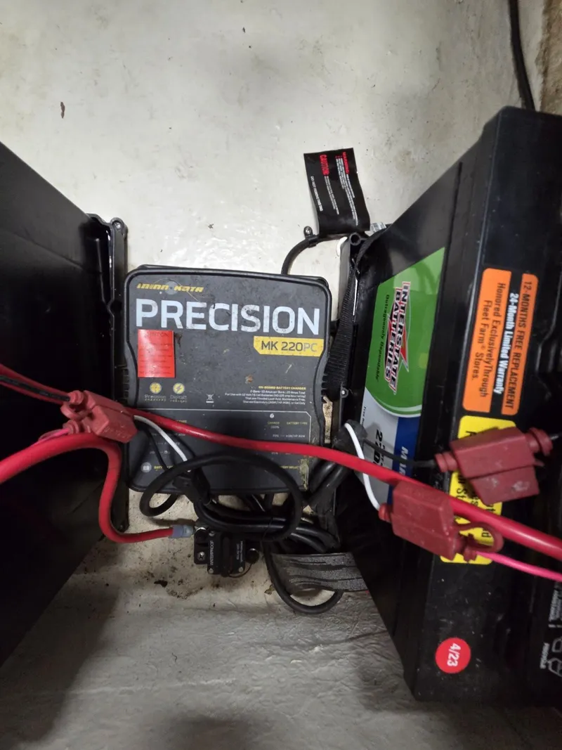 Slide: The Image of Tahoe 215 Xi 2010 - 17