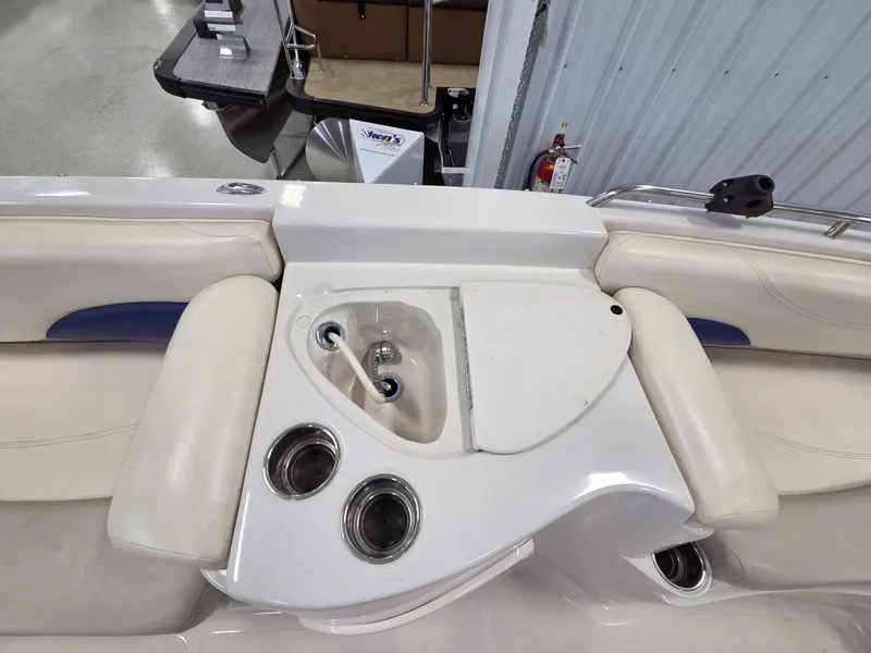 Slide: The Image of Tahoe 215 Xi 2010 - 26