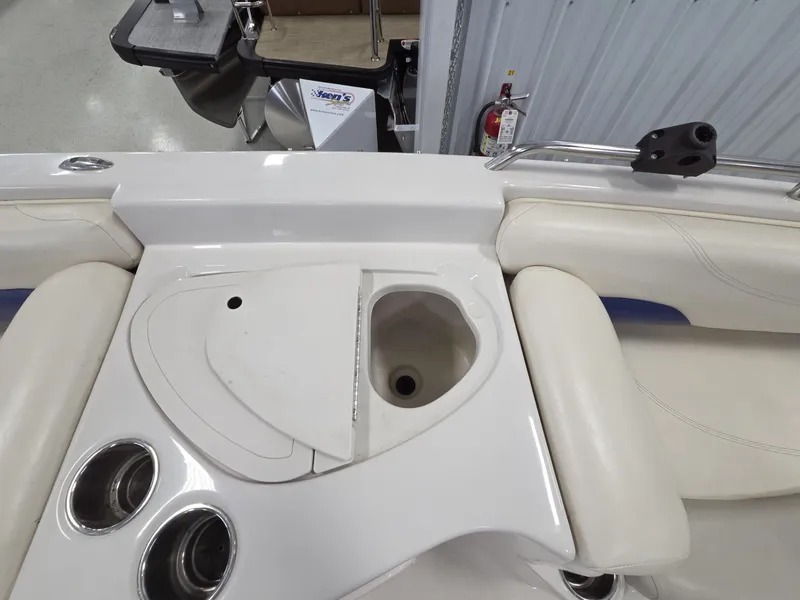 Slide: The Image of Tahoe 215 Xi 2010 - 27