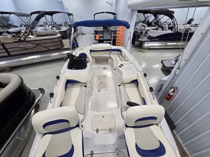 Slide: The Image of Tahoe 215 Xi 2010 - 37