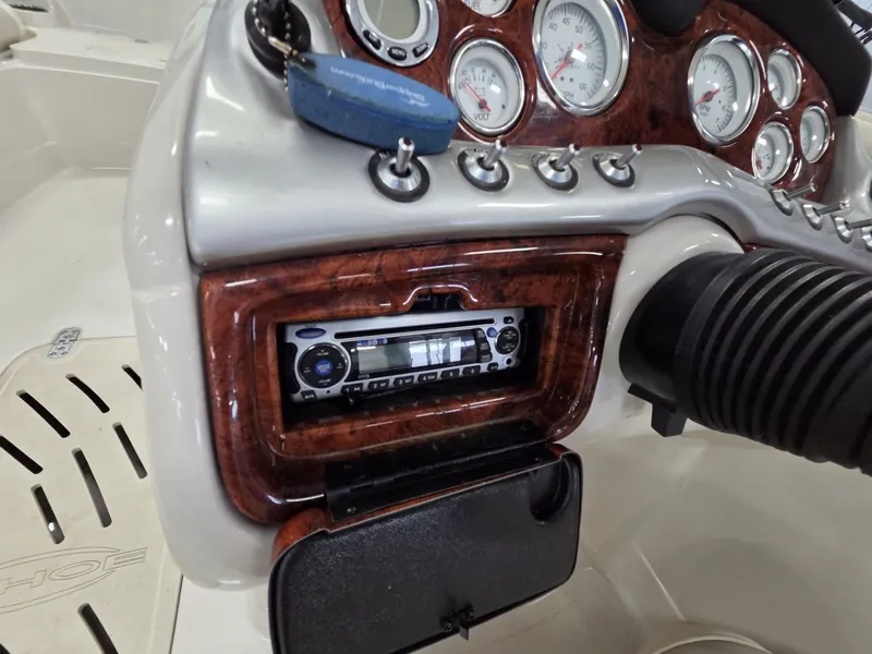 Slide: The Image of Tahoe 215 Xi 2010 - 39