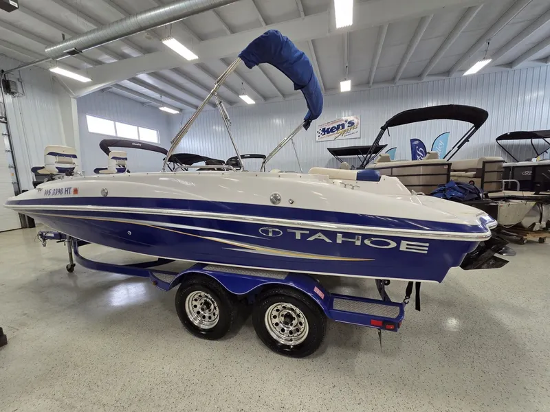 Slide: The Image of Tahoe 215 Xi 2010 - 7