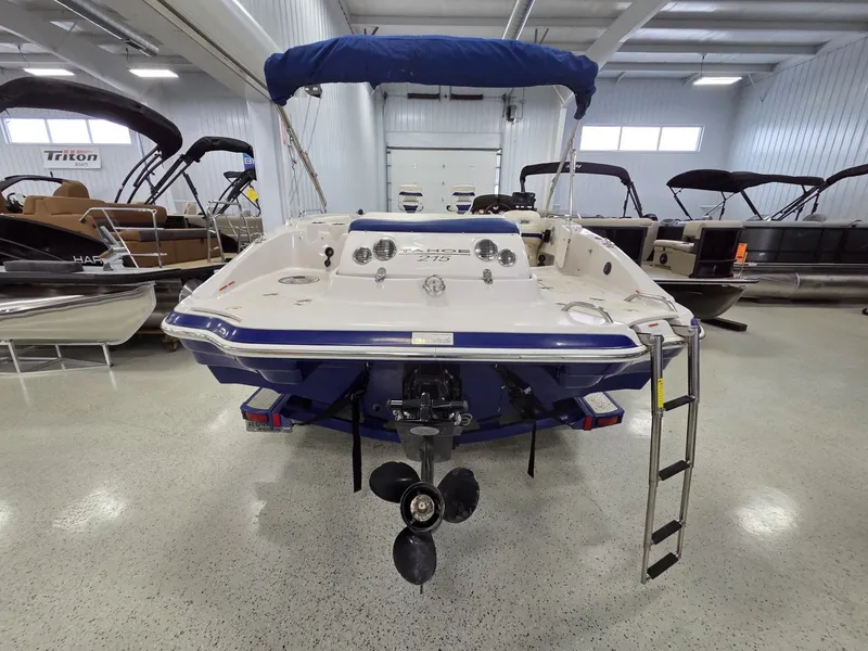 Slide: The Image of Tahoe 215 Xi 2010 - 9