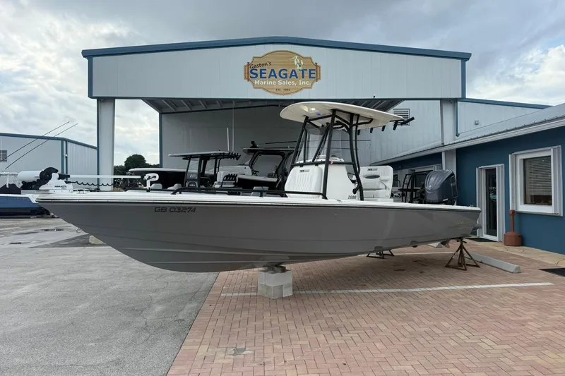 The Image of 2023 Pathfinder 2600 TRS boat displayed at Seagate Marine Sales. - 0