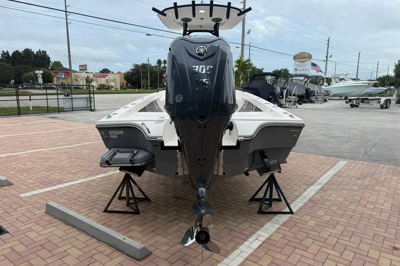Slide: The Image of 2023 Pathfinder 2600 TRS boat with Yamaha 300 V6 engine on display. - 4