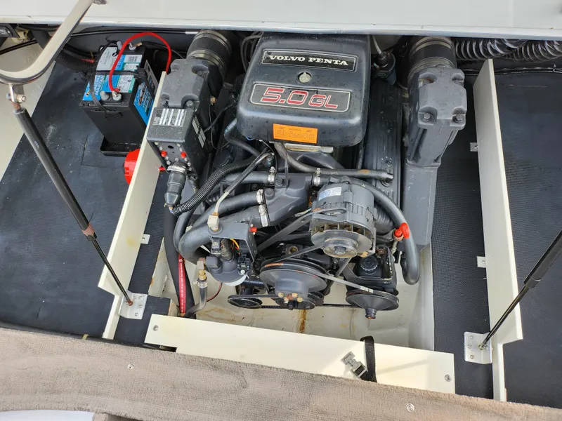 Slide: The Image of Engine compartment of a 1998 Cobalt 200 with Volvo Penta 5.0GL engine. - 22