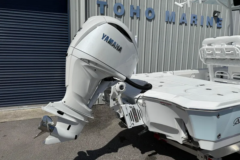 Slide: The Image of 2026 Blazer 2550 GTS boat with Yamaha outboard motor at Toho Marine. - 6