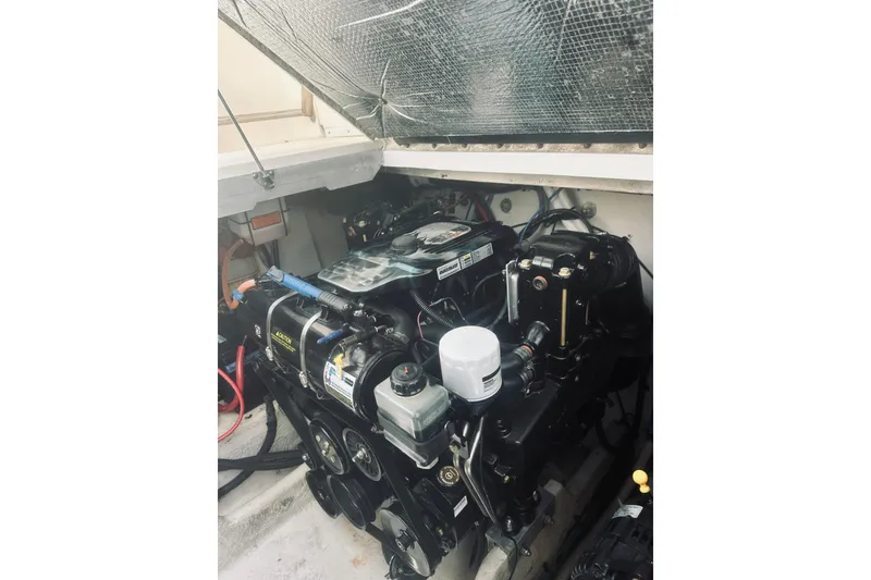 Slide: The Image of Sea Ray 290 Amberjack 2005 - 57