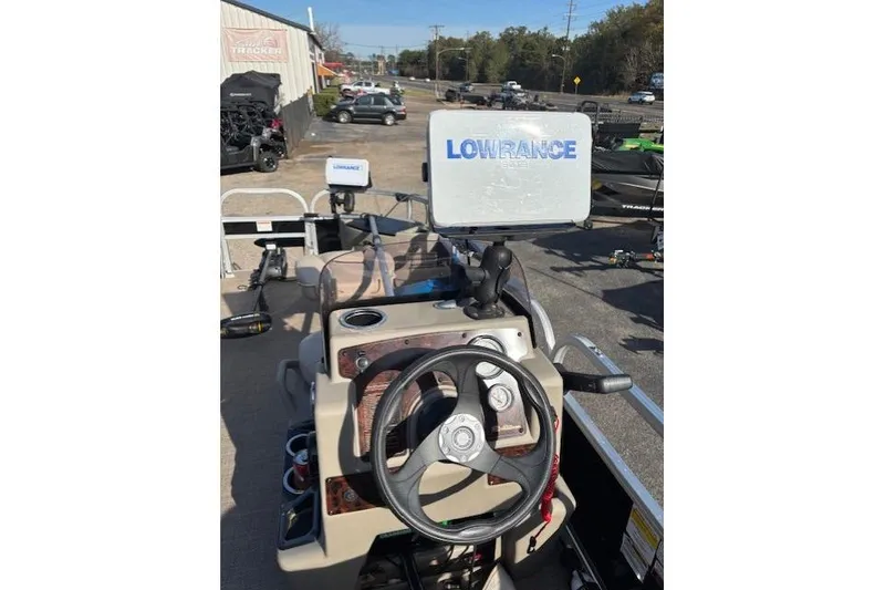 Slide: The Image of 2021 Sun Tracker Bass Buggy 18 DLX boat dashboard with Lowrance navigation system. - 66