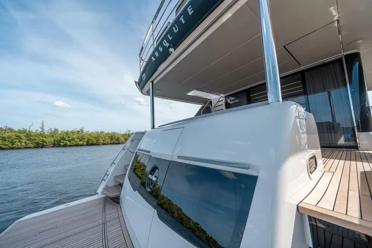 Slide: The Image of 2023 Absolute 68 Navetta - Image 10 - 10