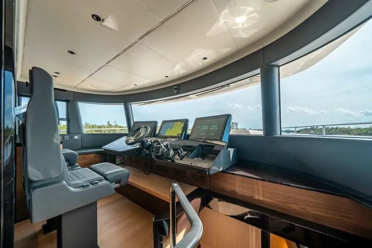 Slide: The Image of 2023 Absolute 68 Navetta - Image 35 - 35