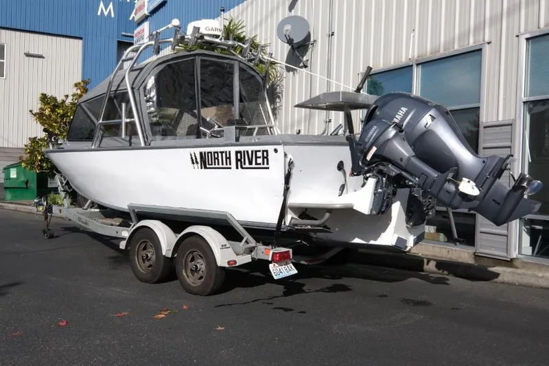 Slide: The Image of 2017 North River 21 SEAHAWK boat on trailer with Yamaha outboard motor. - 4