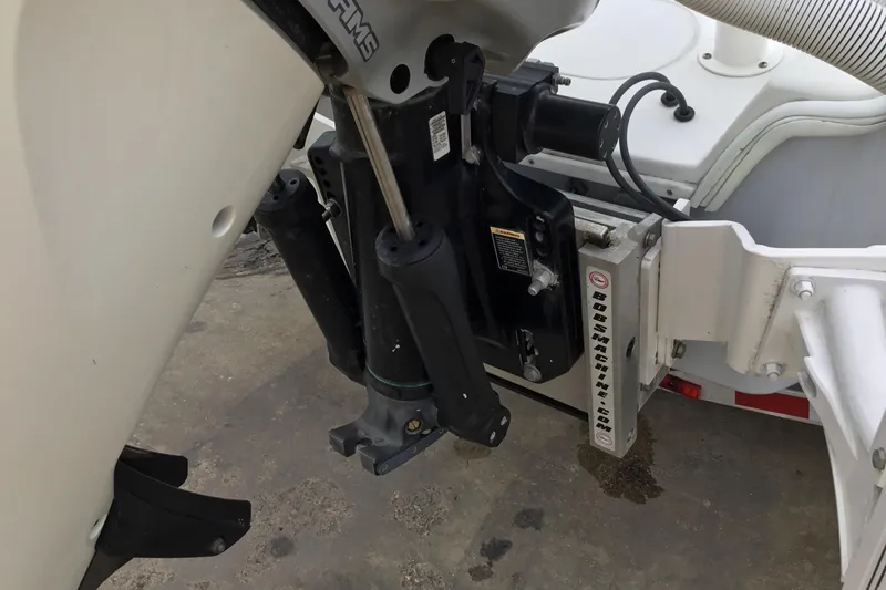 Slide: The Image of 2020 Yellowfin 24 Bay CE boat engine mount and hydraulic system detail. - 9