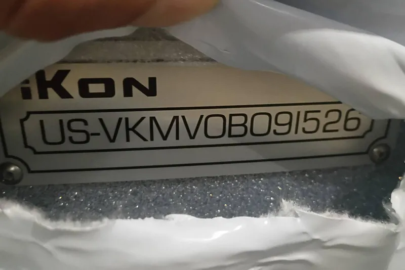 Slide: The Image of iKon VLS 20 2026 model with serial number US-VKMVOBO91526. - 11