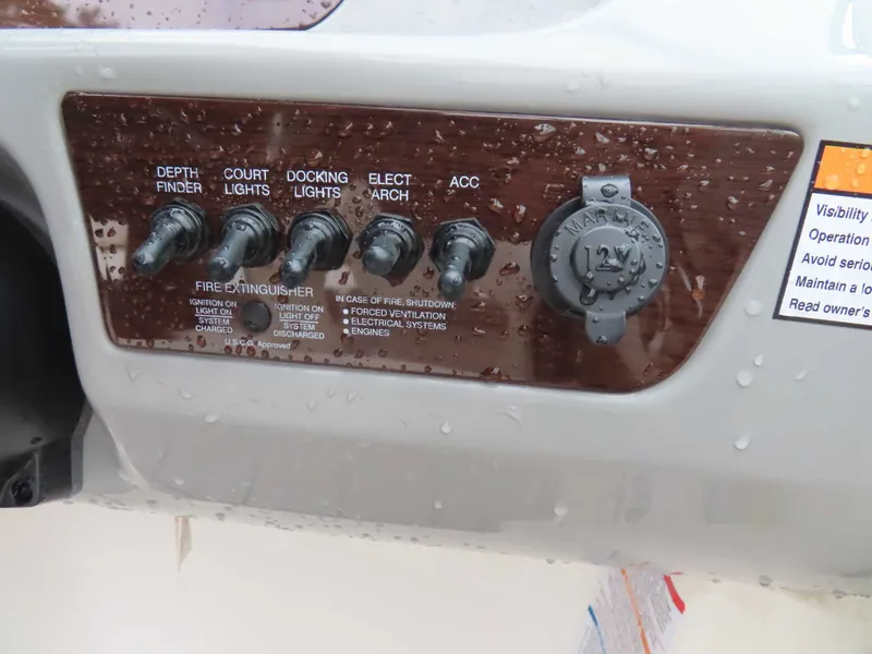 Slide: The Image of Chaparral 21 SSi 2023 - 19