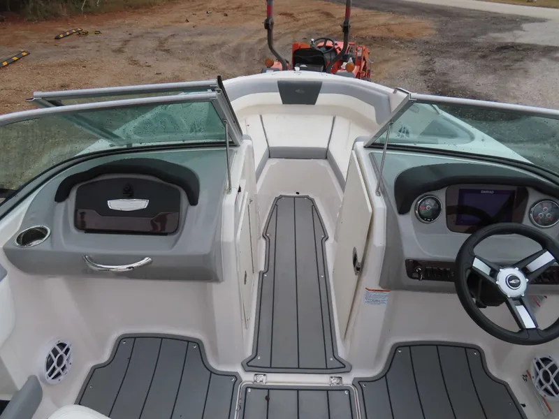 Slide: The Image of Chaparral 21 SSi 2023 - 20