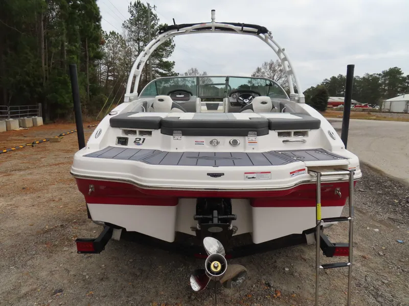 Slide: The Image of Chaparral 21 SSi 2023 - 4