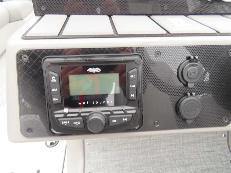 Slide: The Image of Premier Sunsation 230 RL (28 PTX) 2026 - 10