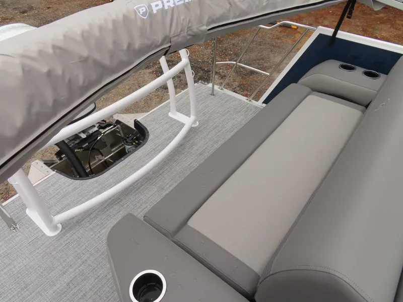 Slide: The Image of Premier Sunsation 230 RL (28 PTX) 2026 - 19