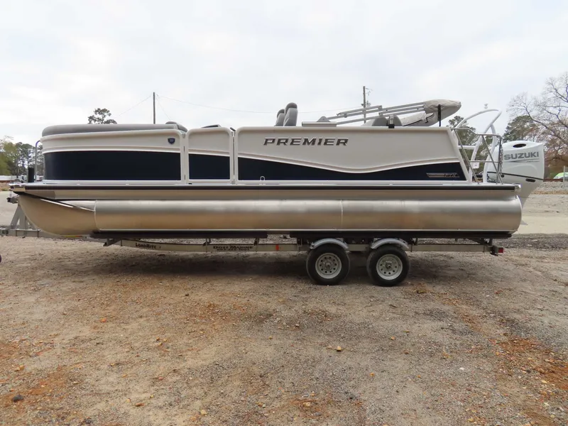 Slide: The Image of Premier Sunsation 230 RL (28 PTX) 2026 - 26