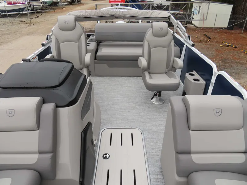 Slide: The Image of Premier Sunsation 230 RL (28 PTX) 2026 - 4