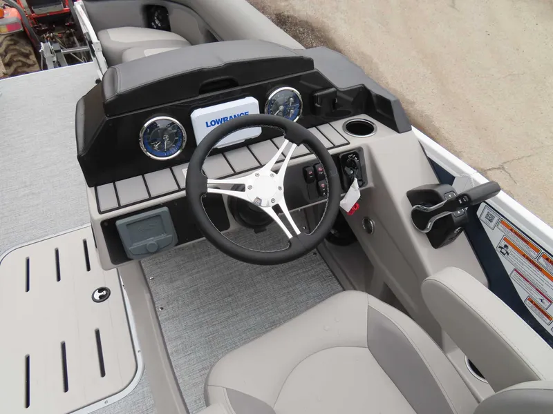 Slide: The Image of Premier Sunsation 230 RL (28 PTX) 2026 - 8