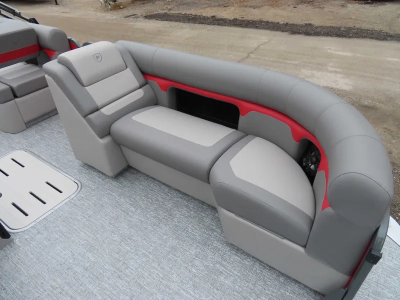 Slide: The Image of Premier Sunsation 230 RS (28 PTX) 2026 - 13