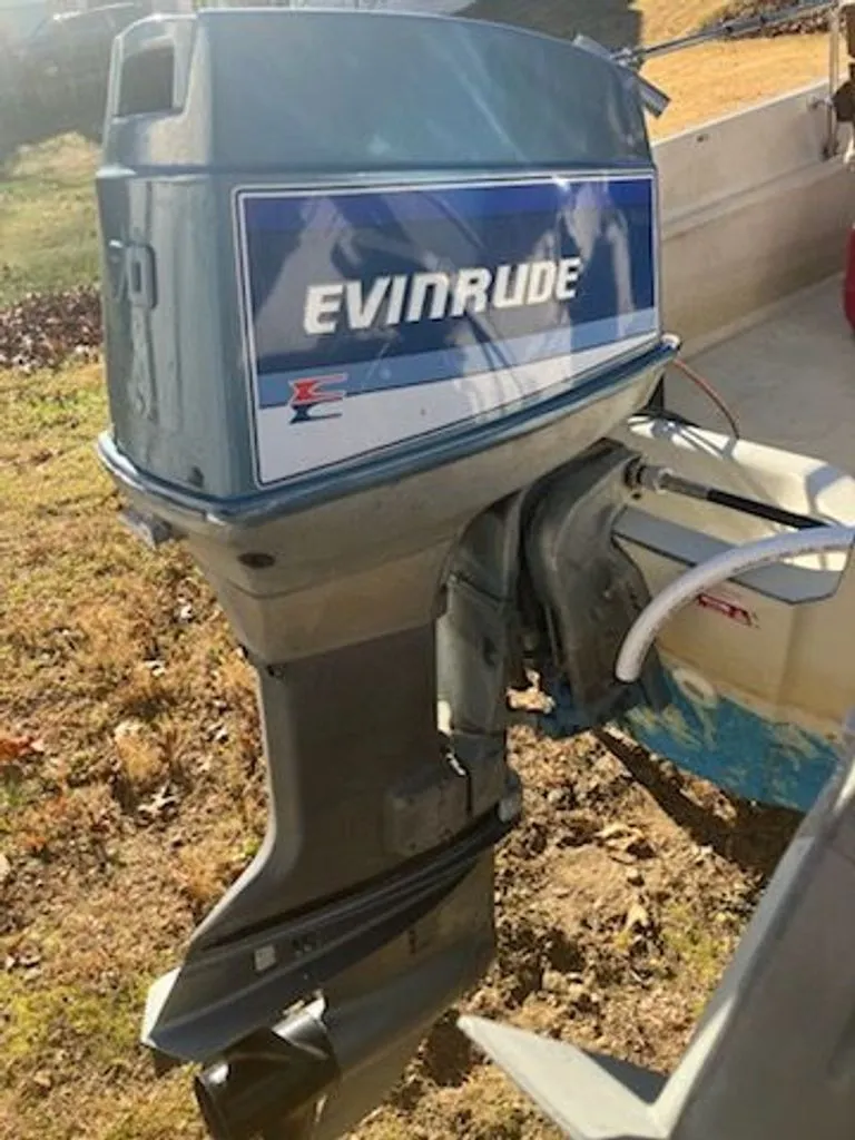 Slide: The Image of Boston Whaler Montauk 1986 - 13