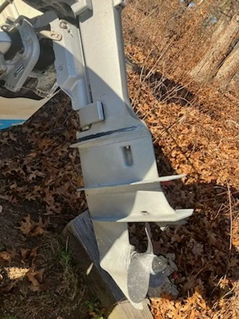 Slide: The Image of Boston Whaler Montauk 1986 - 29