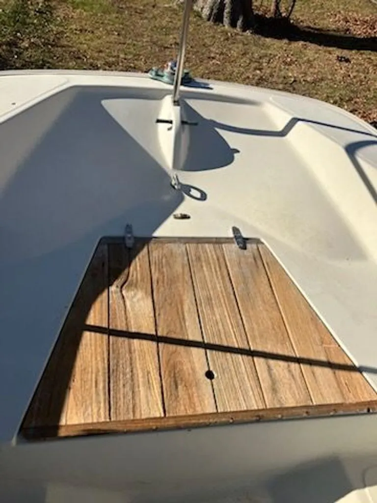 Slide: The Image of Boston Whaler Montauk 1986 - 31