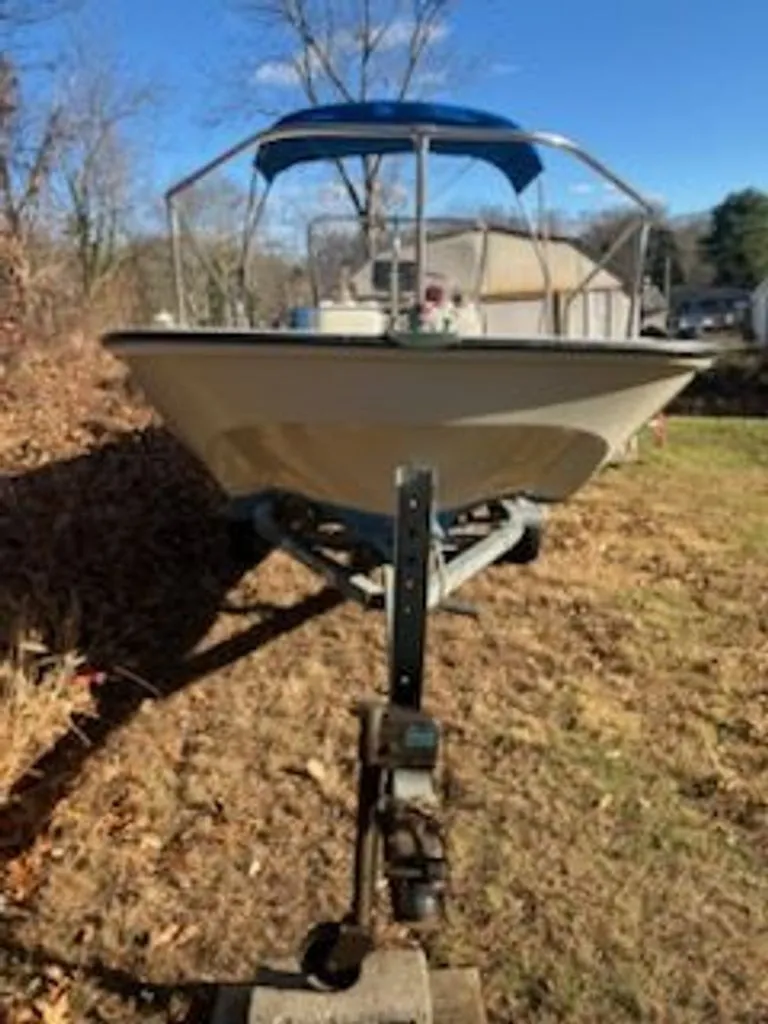 Slide: The Image of Boston Whaler Montauk 1986 - 6