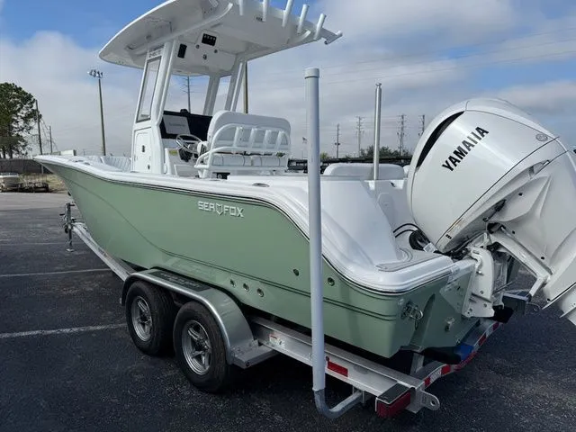 Slide: The Image of Sea Fox 248 Commander 2026 - 6