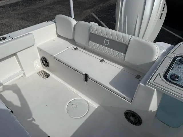 Slide: The Image of Sea Fox 248 Commander 2026 - 9