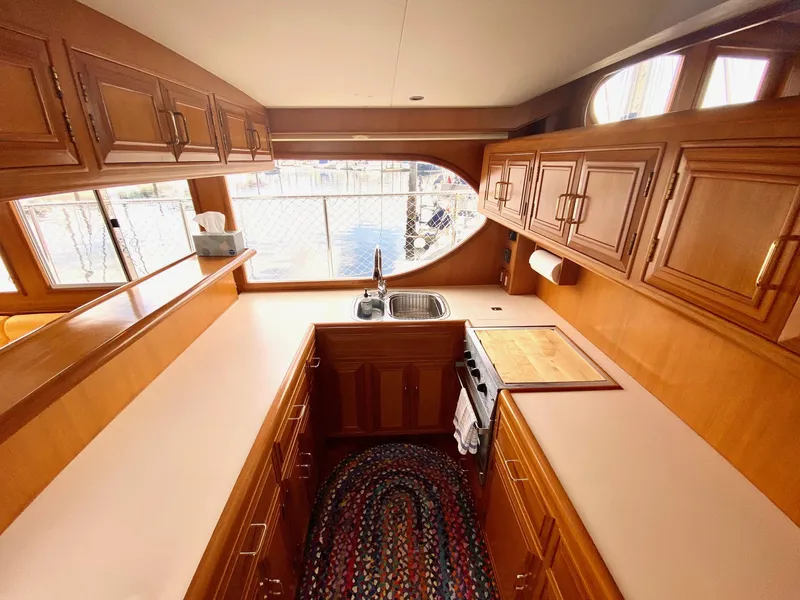 Slide: The Image of Interior of Ocean Alexander 510 Pilothouse yacht, year 1999. - 45