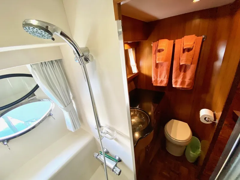 Slide: The Image of Ocean Alexander 510 Pilothouse 1999 - 65