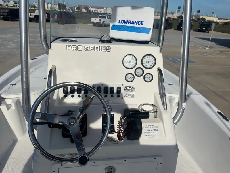 Slide: The Image of Sea Fox 200XT 2012 - 28